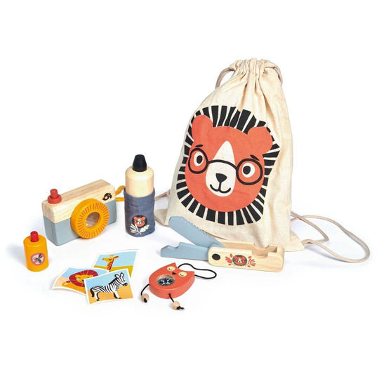 Safari Adventure Set by Bella Luna Toys - Non-toxic Toys product rated GO by Million Marker, free from BPA, phthalates, and parabens