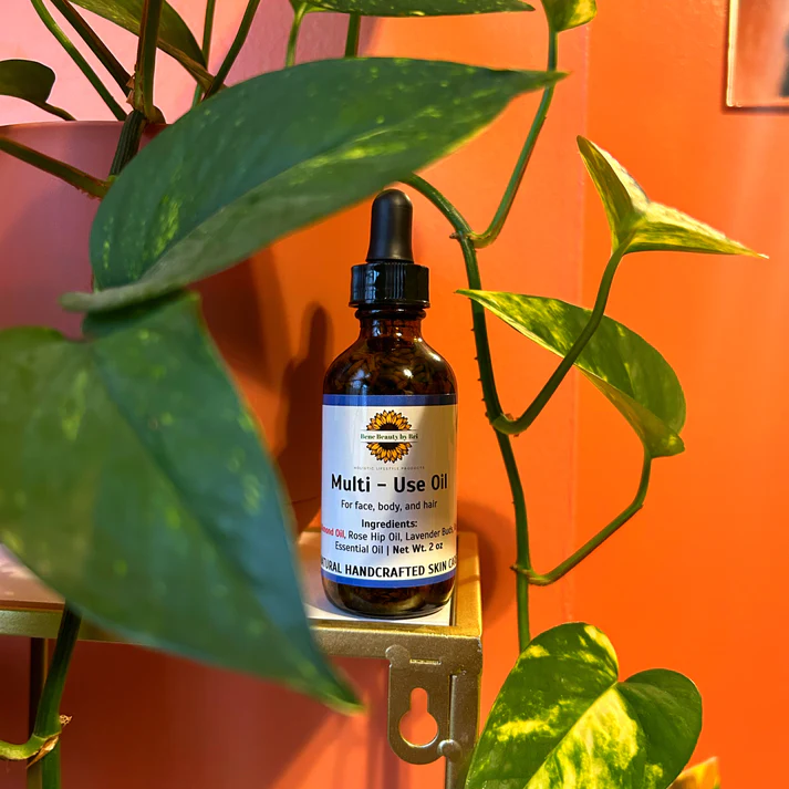 Light Me Up Multi-Use Oil by Herbal Everythings - Non-toxic Facial Care product rated SLOW by Million Marker, free from BPA, phthalates, and parabens