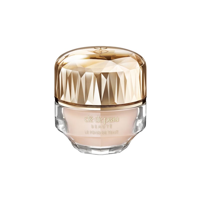 The Foundation SPF 22 by Clé de Peau BEAUTÉ - Non-toxic, STOP rated product free from harmful chemicals
