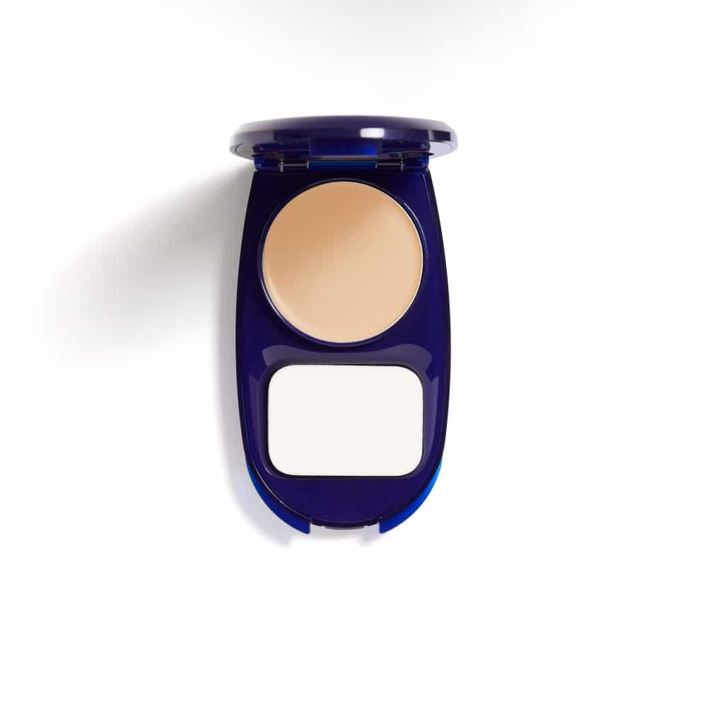 Aqua Smooth Foundation by COVERGIRL - Non-toxic, STOP rated product free from harmful chemicals