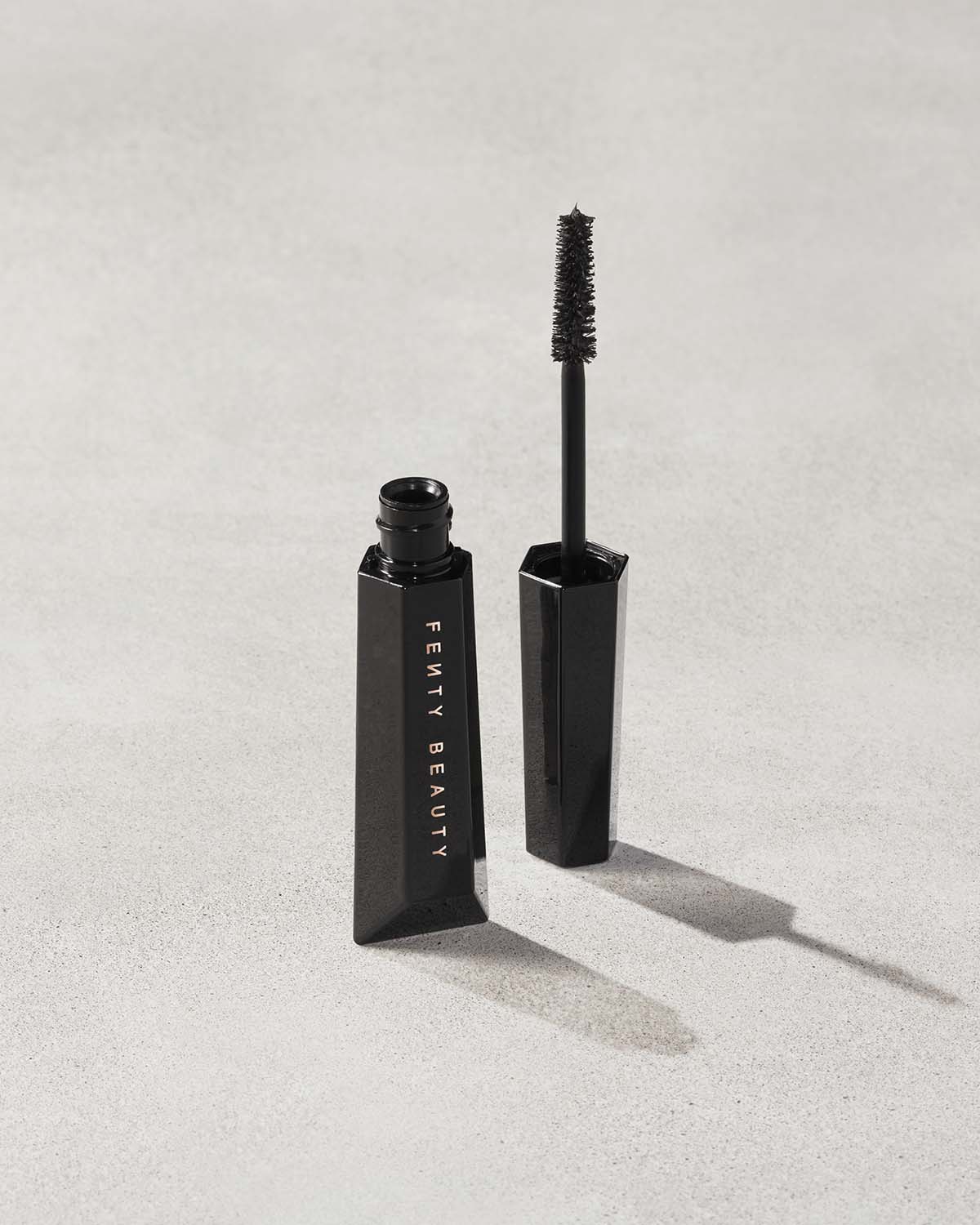 Beauty Hella Thicc Mascara by FENTY - Non-toxic, STOP rated product free from harmful chemicals