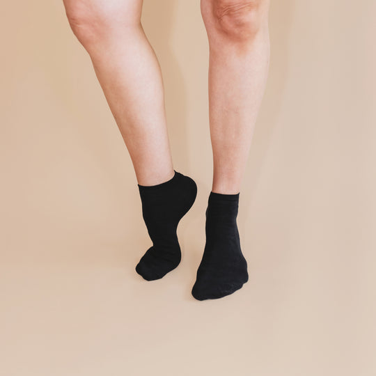 Everyday Adult Lightweight Ankle Socks by q FOR QUINN - Non-toxic Clothes product rated GO by Million Marker, free from BPA, phthalates, and parabens