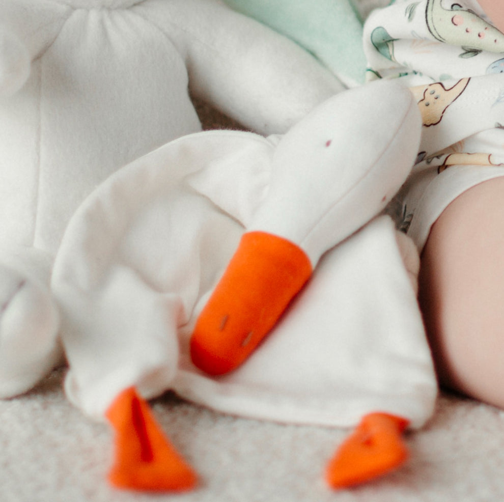Lucy Goosey Flat Toy by Under the Nile - Non-toxic, GO rated product free from harmful chemicals